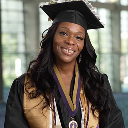AIU Alumnae Alicaett D.