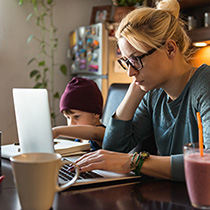 5 Tips for Single Moms Going Back to School