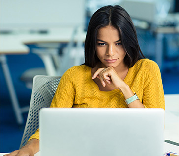 female using career services at AIU